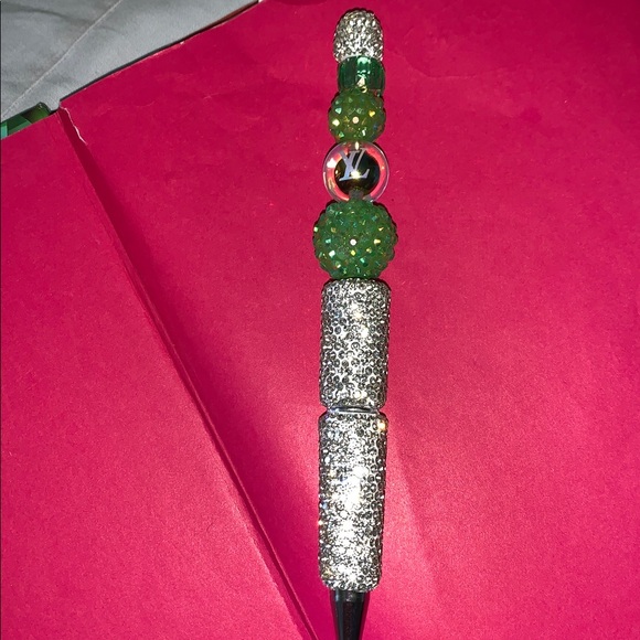 Designer inspired Beaded Pen - Picture 3 of 4